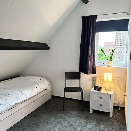 Groot Huis Met Tuin Bij Zee 度假居 奥德多普