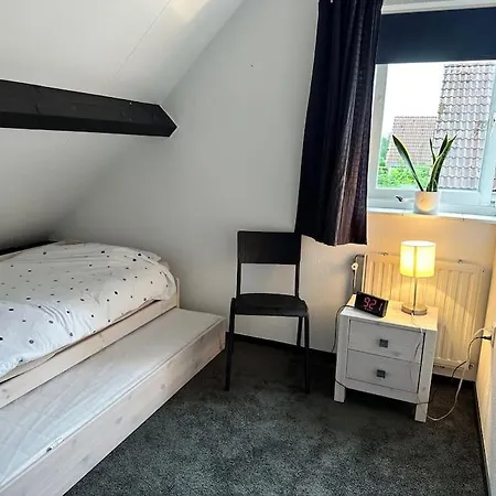 Groot Huis Met Tuin Bij Zee * 奥德多普