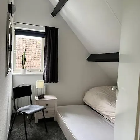 度假居 Groot Huis Met Tuin Bij Zee *