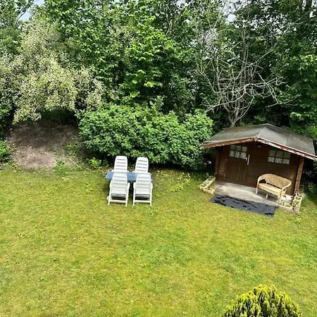 Groot Huis Met Tuin Bij Zee *